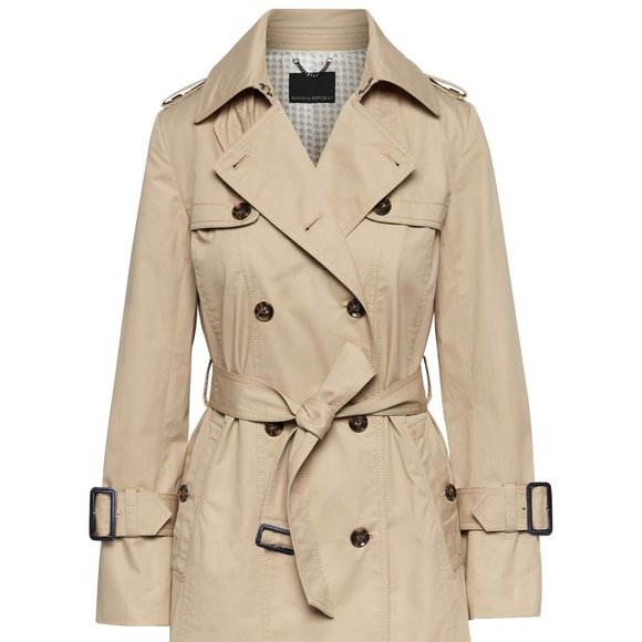 Elegant Banana Republic Petite Trench Coat – A Timeless Classic - Picture 1 of 2